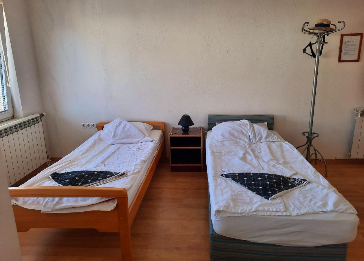 Guest House Gina 奥赫里德 外观 照片